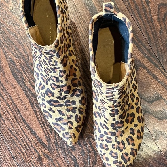 BC-Born in California-Vegan Leopard Print Ankle Boots - Size 7.5 - Picture 4 of 11